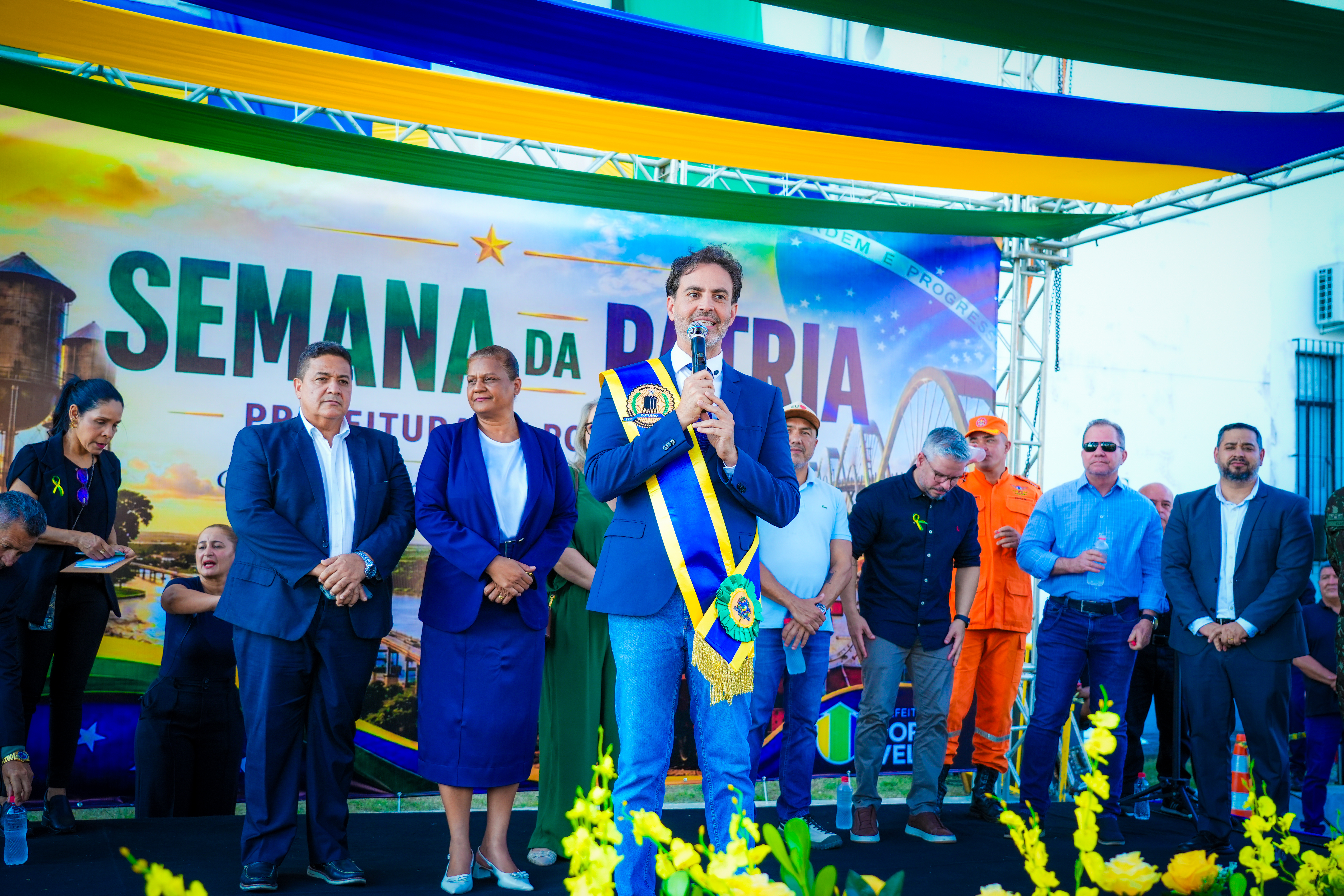 MARCHANDO PELA EDUCAÇÃO - Estudantes dão início às celebrações da Semana da Pátria em Porto Velho