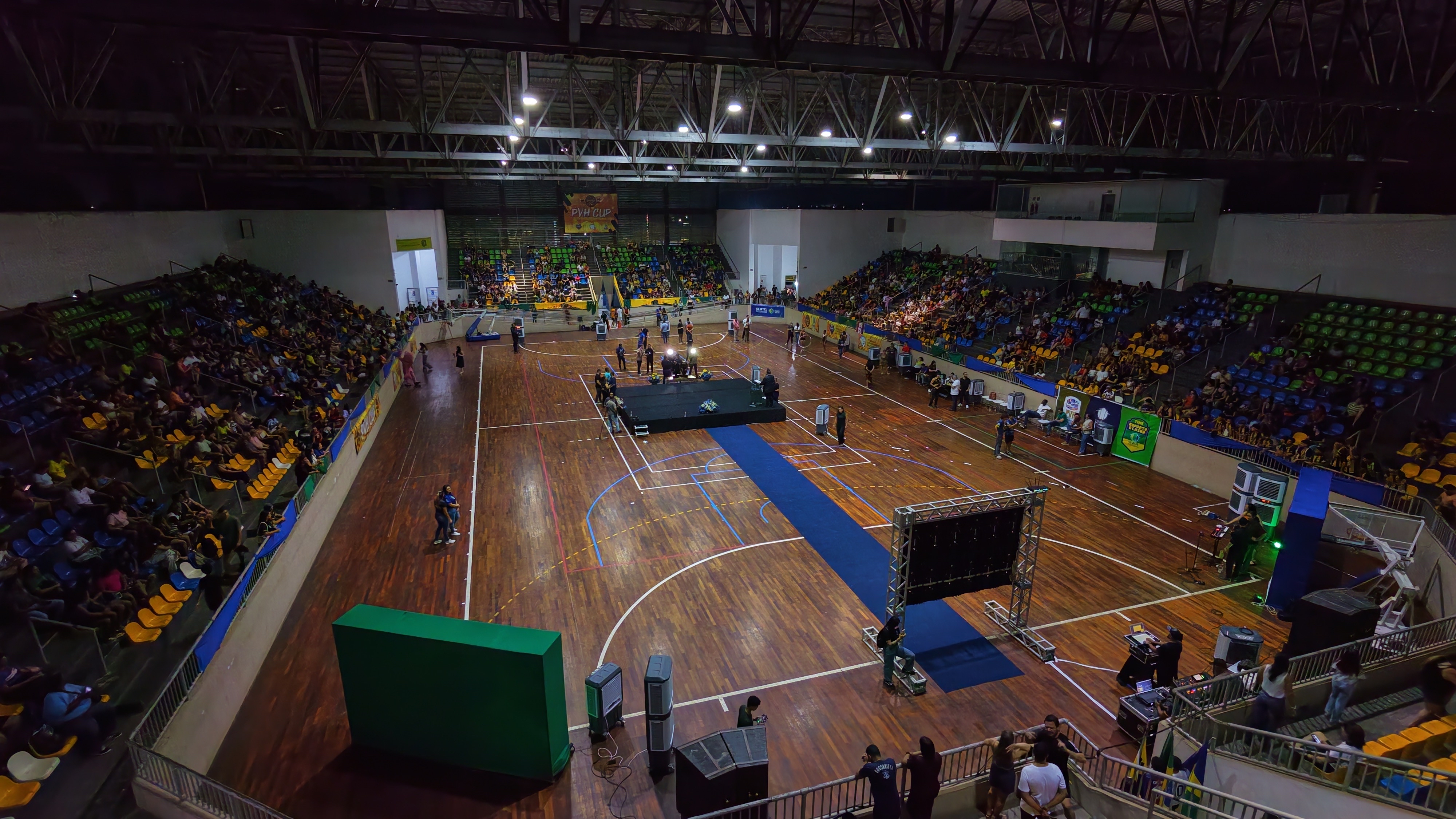 ESPORTE DE BASE - Cerimônia abre PVH Cup e reúne jovens talentos do futebol em Porto Velho