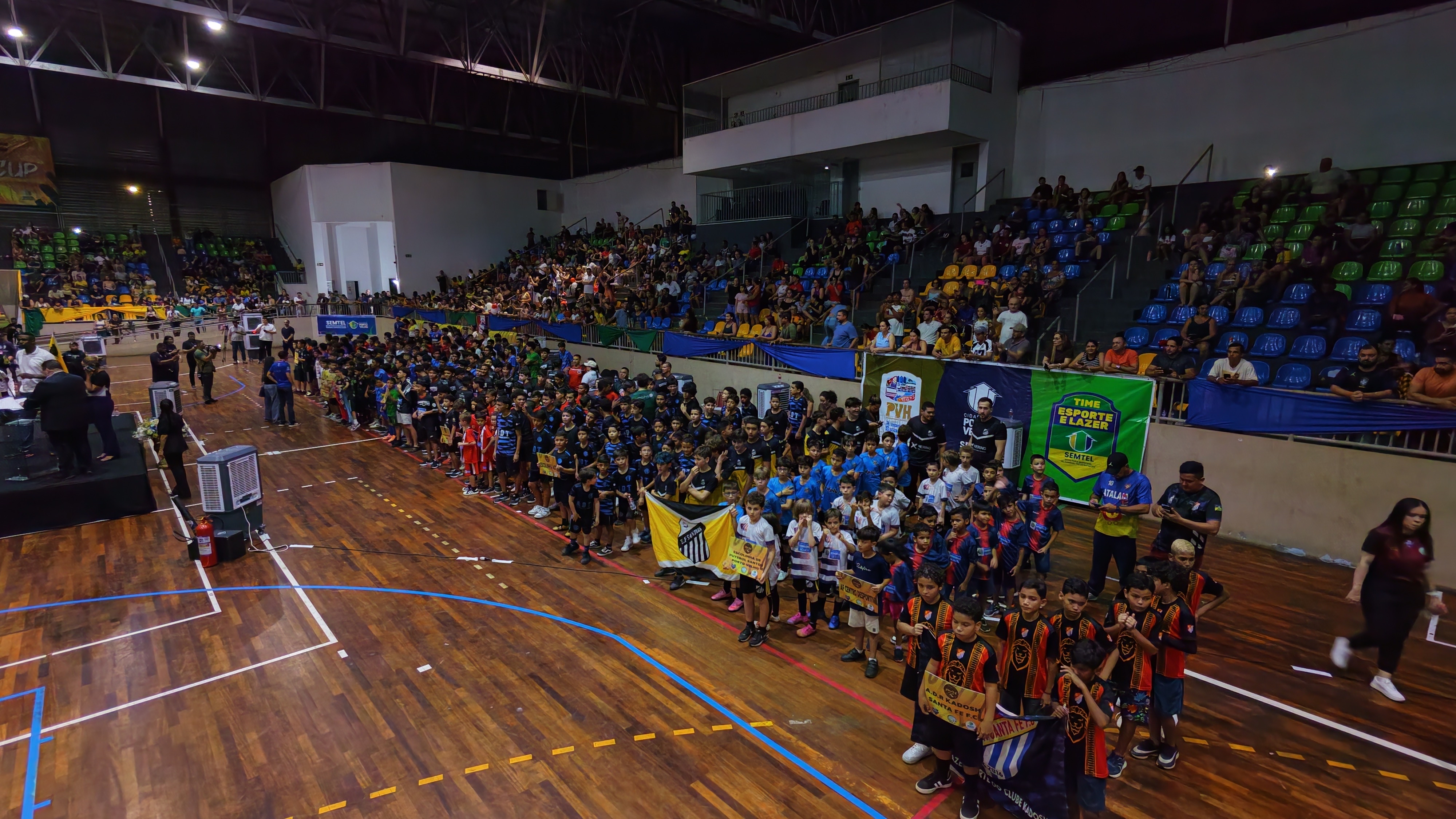 ESPORTE DE BASE - Cerimônia abre PVH Cup e reúne jovens talentos do futebol em Porto Velho